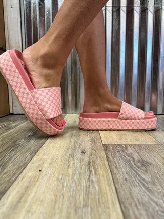 Tila Flatform Slide Sandal in Pink
