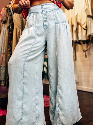 Mineral Washed Chambray Wide Pants-Light