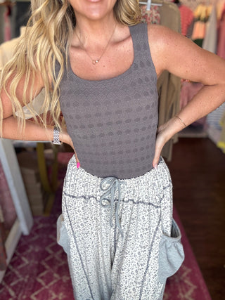 Double Layered Lace Tank-Grey