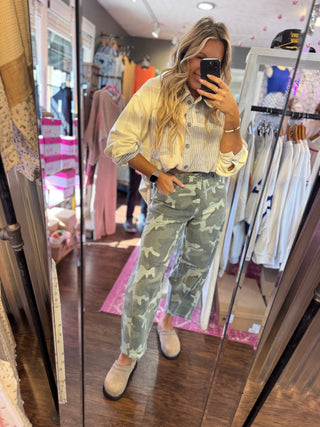 Zane High Rise Printed Barrel Kancan Jeans (Camo)