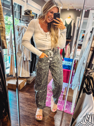 Ditsy Print Drawstring Barrel Leg Pants -Deep Green