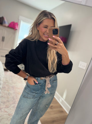 DOORBUSTER Elastic Hem Cropped Sweatshirt-Black